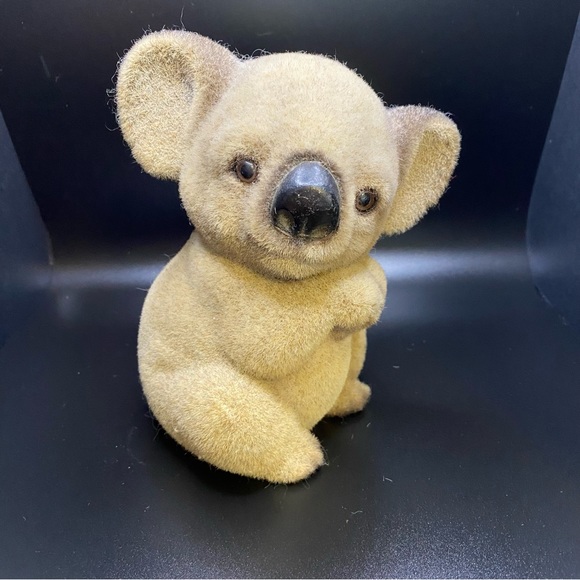 Vintage Fuzzy Flocked Koala Bear Figurine - Picture 6 of 6